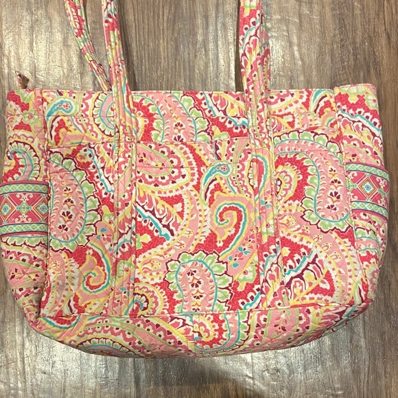 Pink Paisley print Vera Bradley tote bag - Picture 2 of 8